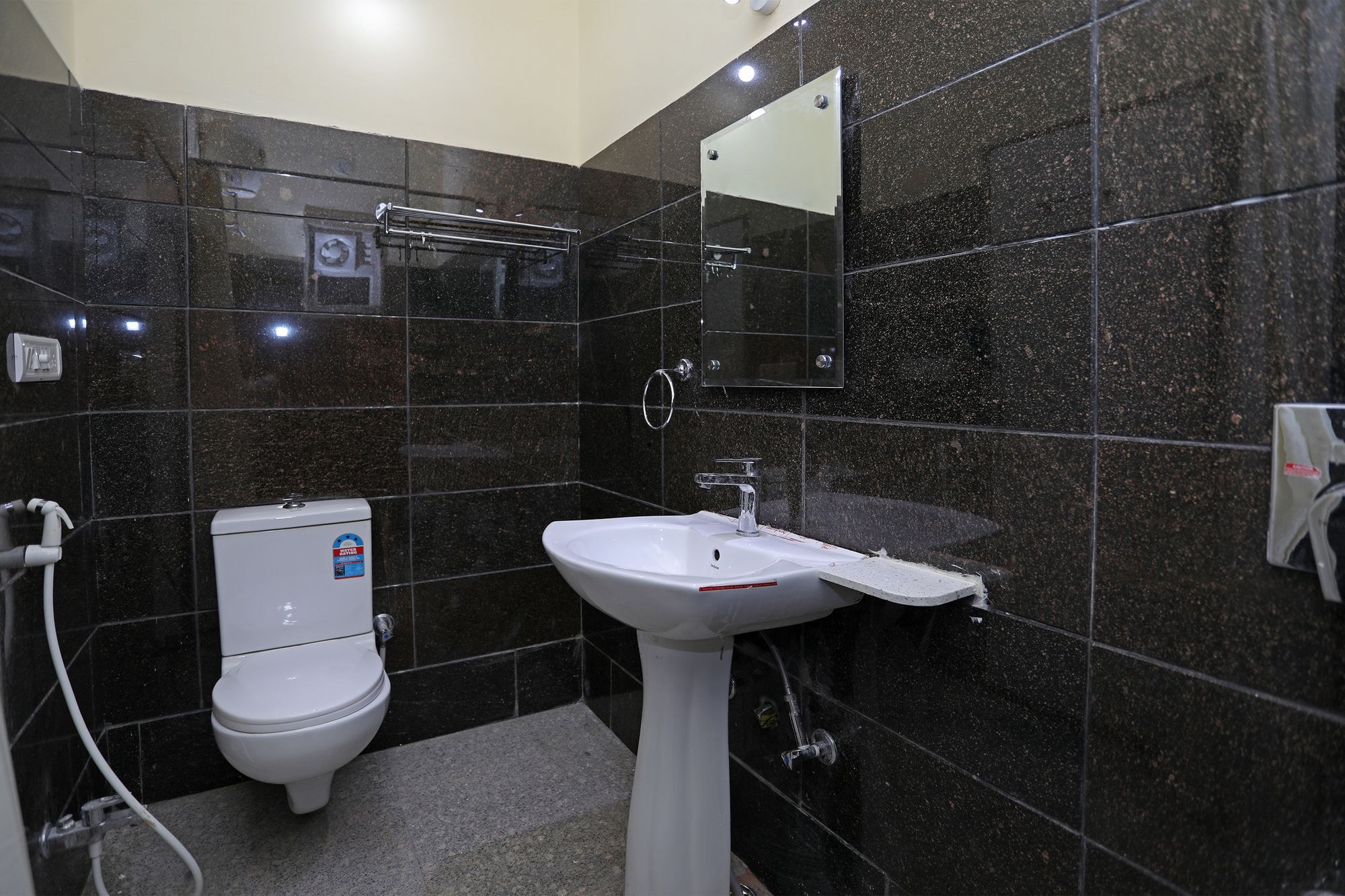 Oyo 9428 Hill View Room Goverdhan Vilas Udaipur Dış mekan fotoğraf