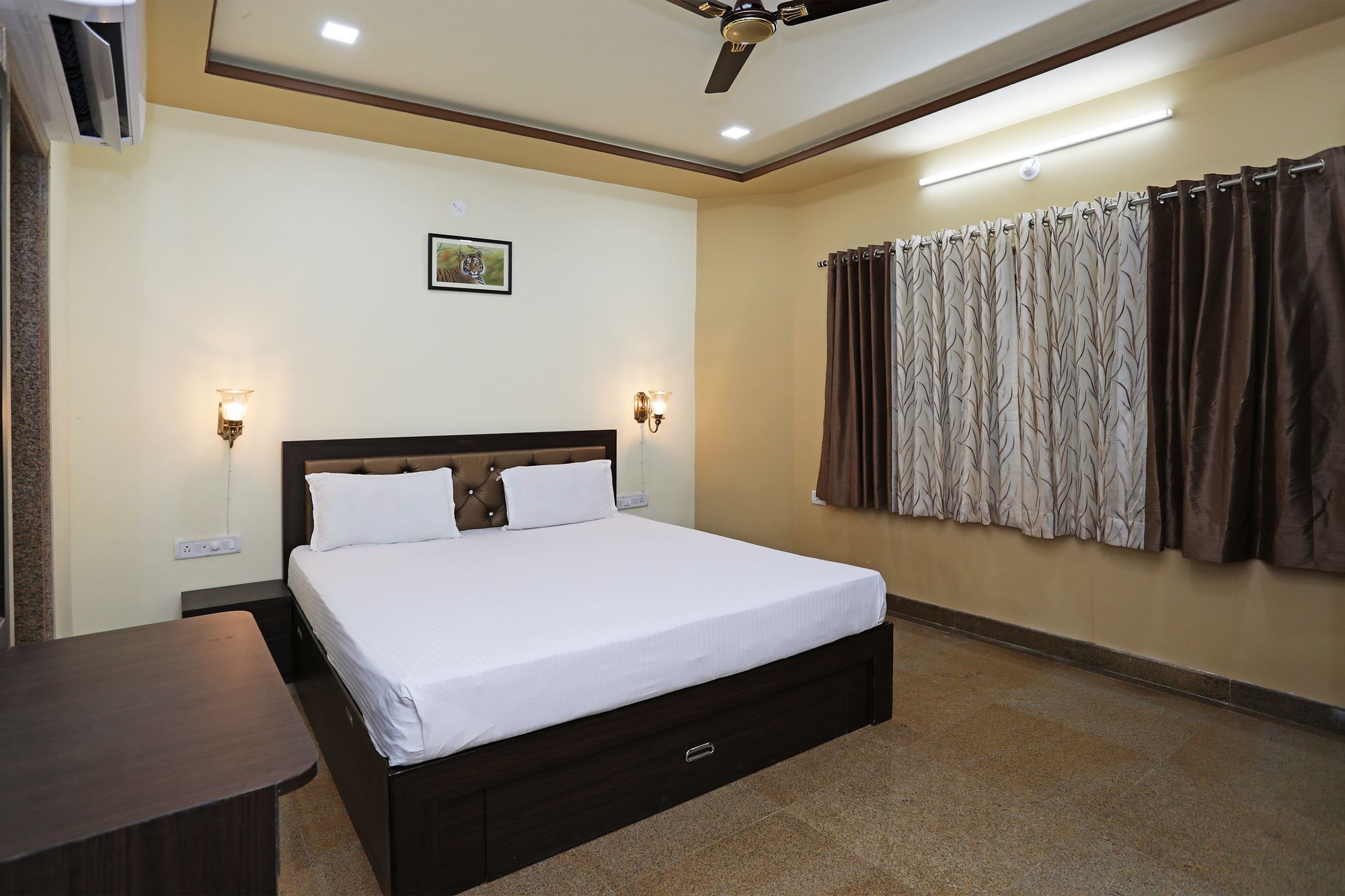 Oyo 9428 Hill View Room Goverdhan Vilas Udaipur Dış mekan fotoğraf