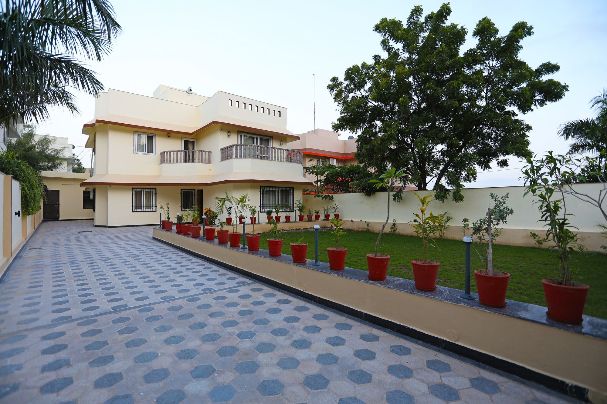 Oyo 9428 Hill View Room Goverdhan Vilas Udaipur Dış mekan fotoğraf